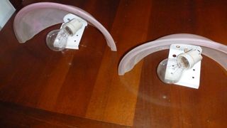 Coppia applique vetro satinato rosa e ottone