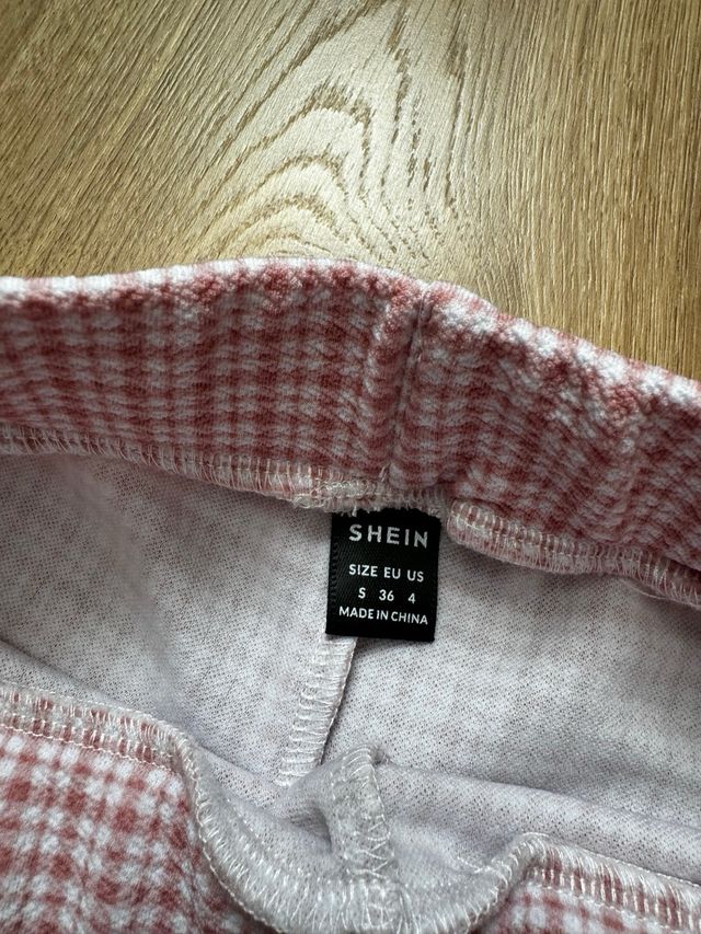 Pantalones de cuadros rosa y blanco