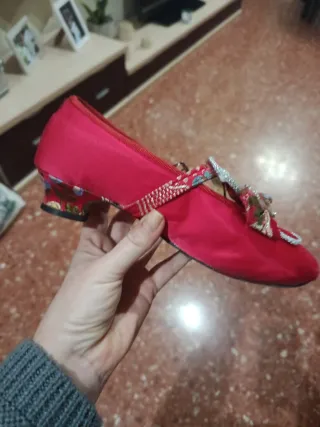 Traje de Fallera 9 años, con zapatos talla 36/37