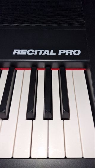 Piano Eléctrico Alesis Recital Pro 88 Teclas