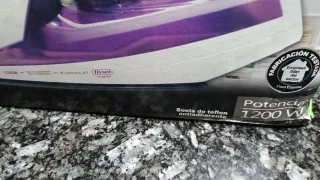 Plancha de Vapor Tiyset EL-2026D