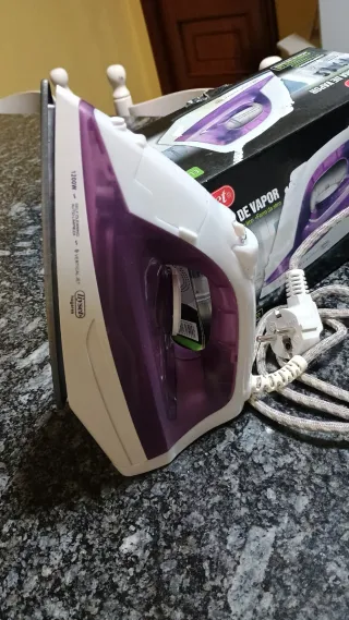 Plancha de Vapor Tiyset EL-2026D