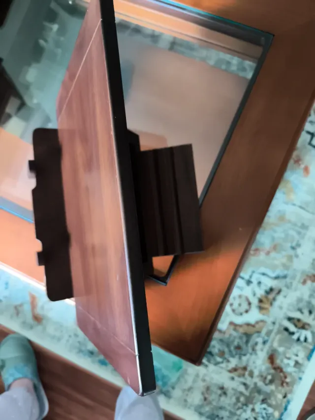 Atril de madera para libros o tablet.