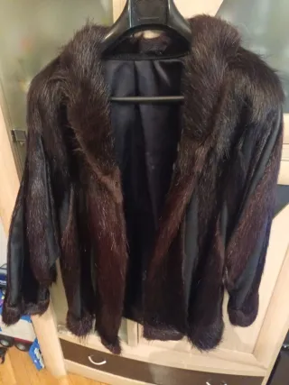 Chaquetón de cuero con pelo