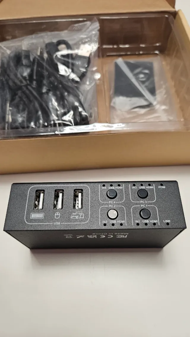 Conmutador KVM HDMI 4K USB 4x1