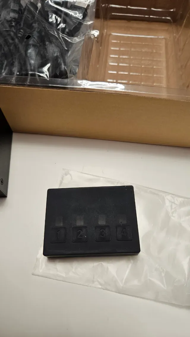 Conmutador KVM HDMI 4K USB 4x1