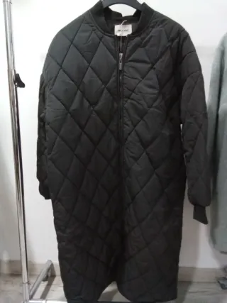 Vendemos lotes de ropa de mujer