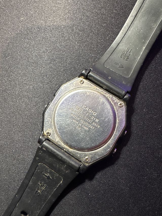 Reloj Casio F-91W Negro