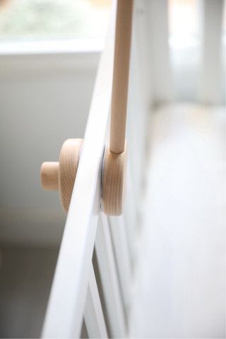 Móvil musical madera cuna espacial