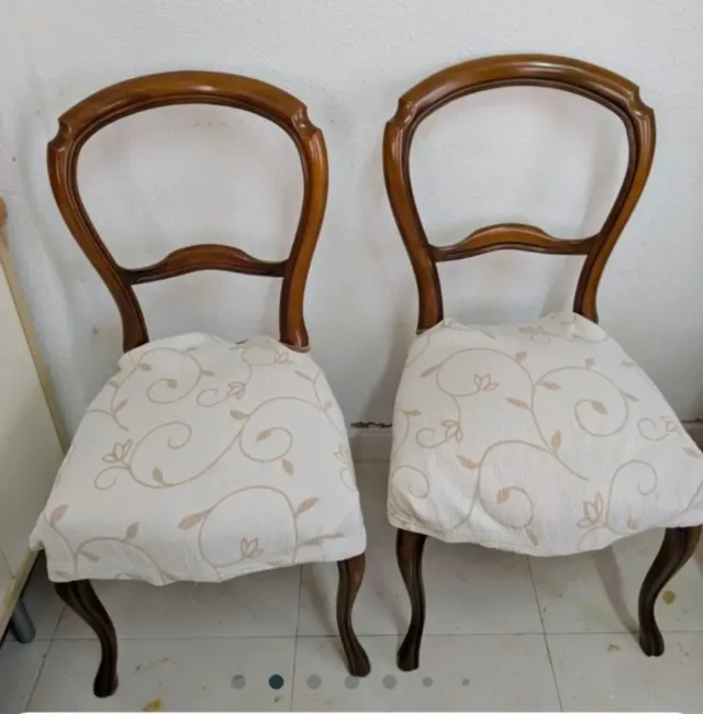 Juego de 2 sillas tapizadas