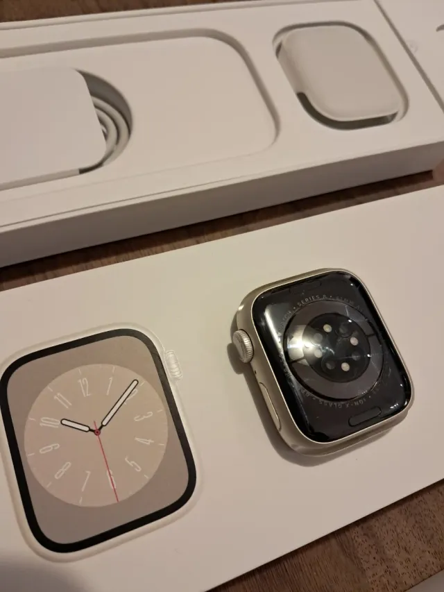 Apple Watch Serie 8 41 mm Argento