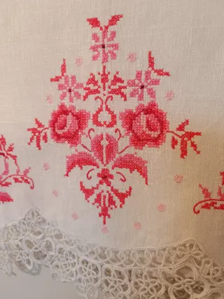 Asciugamano ricamato