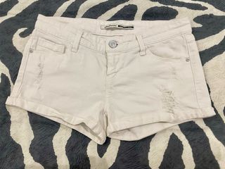 Shorts vaqueros blancos desgastados