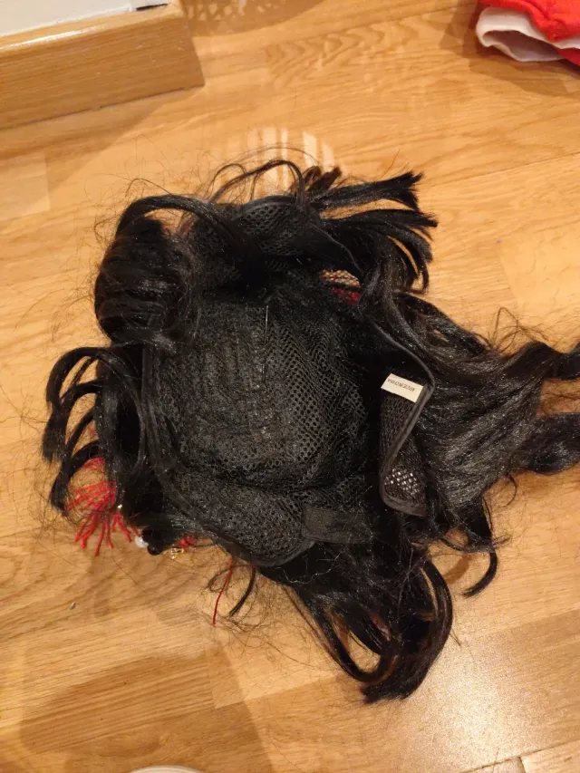 Peluca Geisha Chica Negra con Adornos Rojos