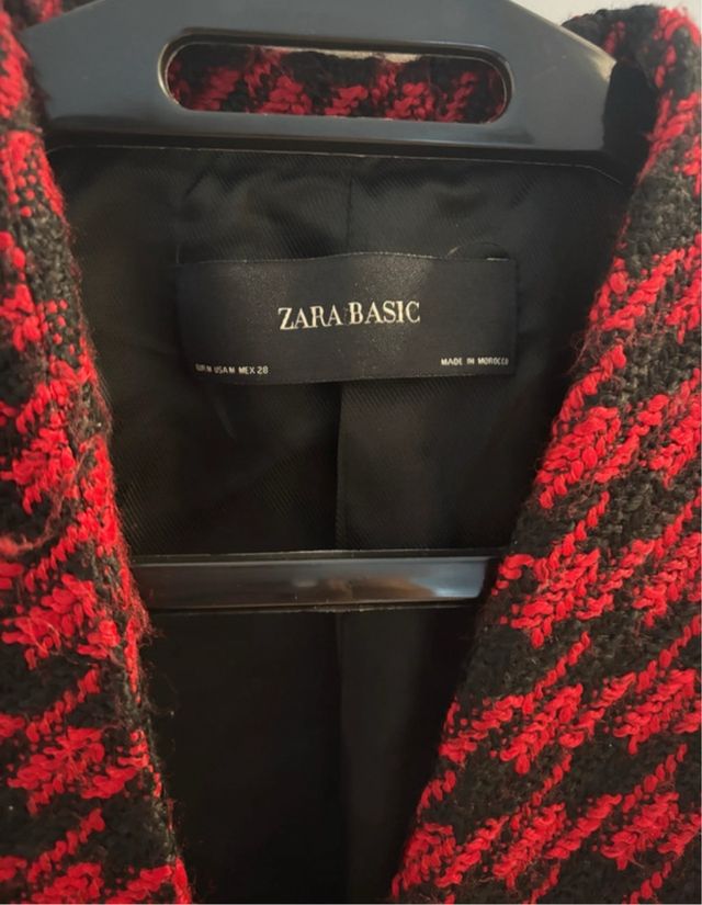 Blazer Zara Doble Botonadura Rojo y Negro