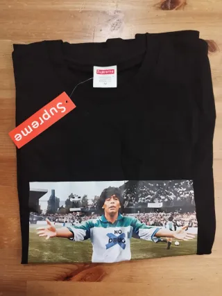 Camiseta Supreme Maradona Talla M