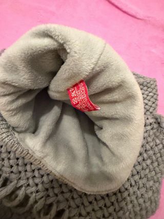 Conjunto gorro y bufanda polar gris