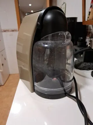 Cafetera Krups Nespresso Beige/marrón