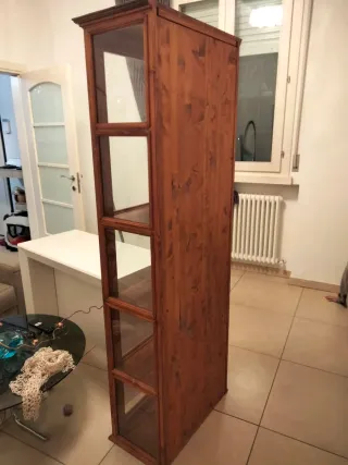 Vetrina in legno massello(non faccio spedizione)