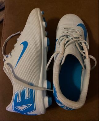 Botas de fútbol Nike niño