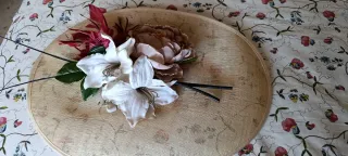 Tocado grande original beige y blanco