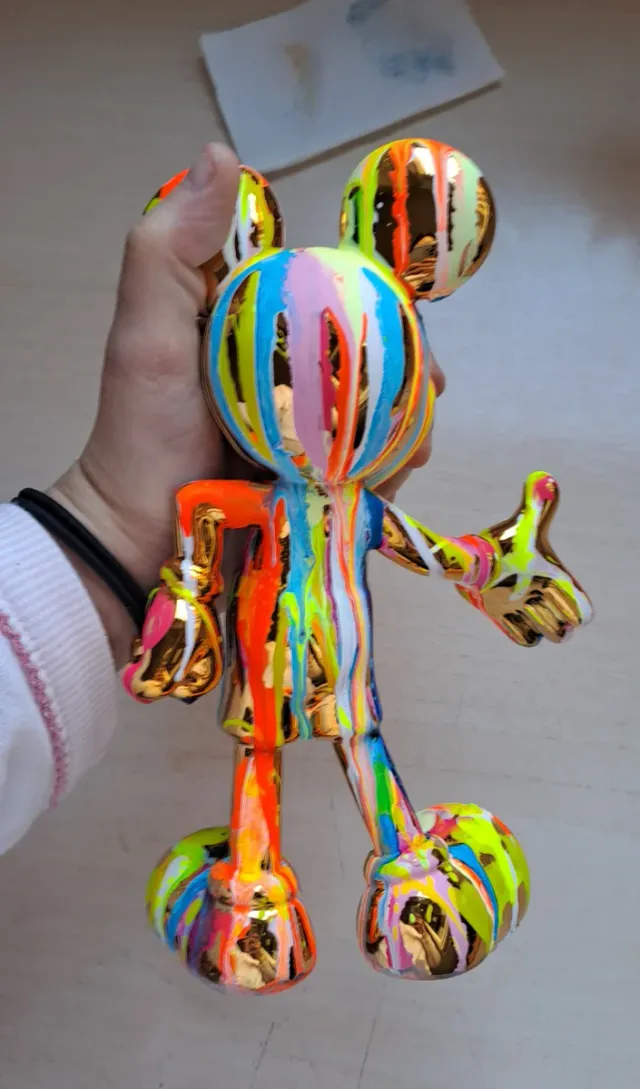 Figura Mickey Mouse Multicolor y Dorado