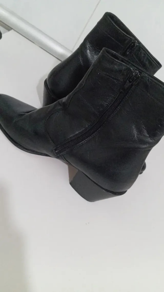 Botas de tacón negras para hombre
