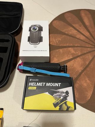 Insta360 X2 Cámara 360 +Accesorios también sueltos