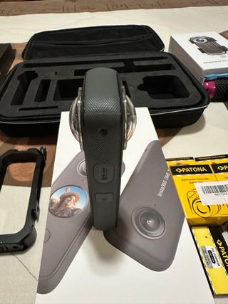 Insta360 X2 Cámara 360 +Accesorios también sueltos