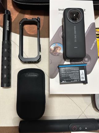 Insta360 X2 Cámara 360 +Accesorios también sueltos