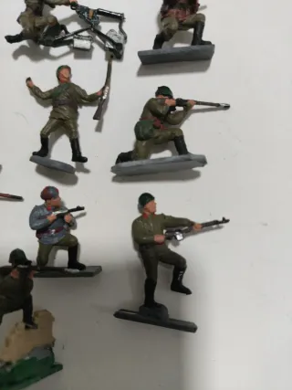 Soldados rusos SGM 11 figuras