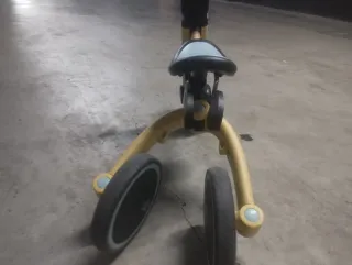 Triciclo Kinderkraft 1-3 años