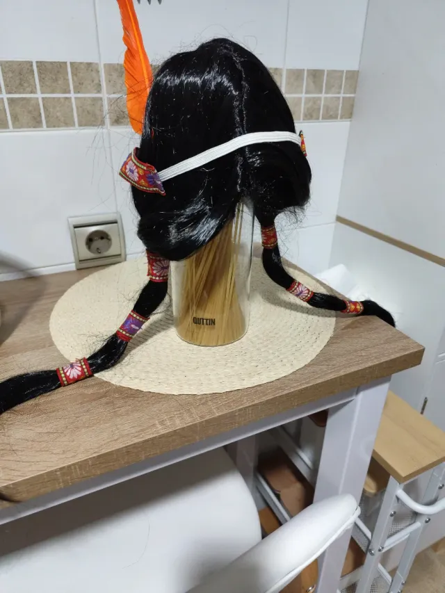 Peluca India con Pluma Naranja