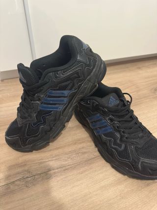 Adidas Response Bad Bunny Zapatillas Negras y Azul