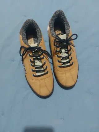 Zapatillas Zara chico talla 37