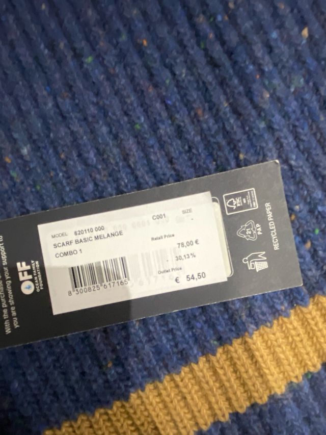 Bufanda North Sails azul con detalles dorados