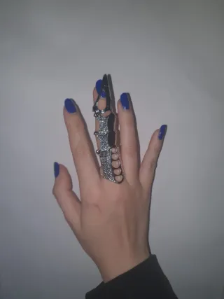 Anillo garra cyberpunk plateado