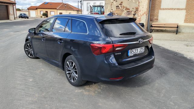 Toyota Avensis 2.0 150D BUSINESS ADVANCE TS