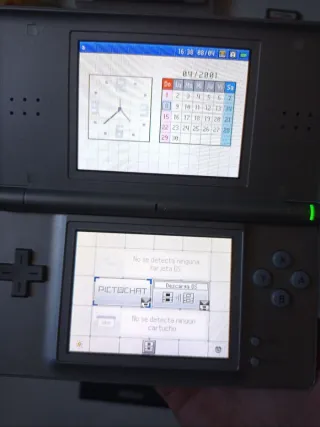 Nintendo DS Lite Plateada + Juegos y Accesorios