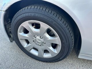 Mercedes-Benz Clase C 2004