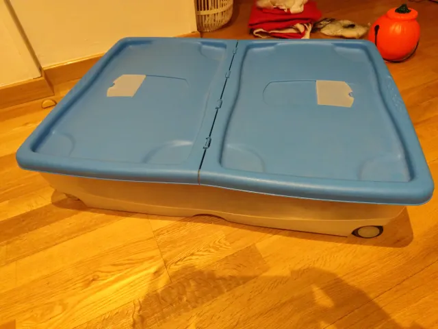 Caja de almacenamiento azul