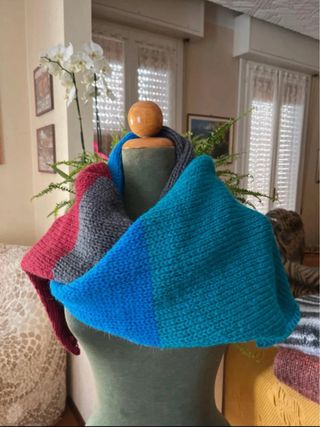 Sciarpa lunga  lana fatta a mano 190x40 cm nuova