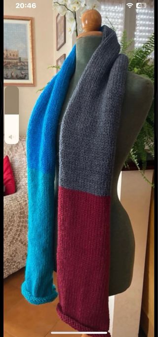 Sciarpa lunga  lana fatta a mano 190x40 cm nuova