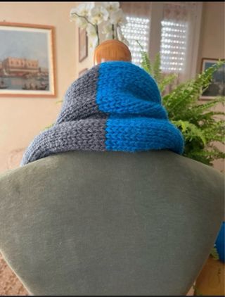 Sciarpa lunga  lana fatta a mano 190x40 cm nuova