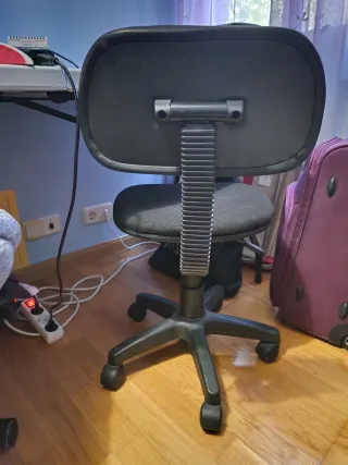 Silla de escritorio negra