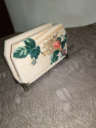 Portatovaglioli Legno Artigianale Floreale