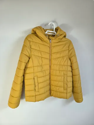 Cazadora acolchada Lefties amarilla