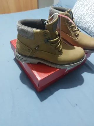 Botas de hombre color beige/marrón