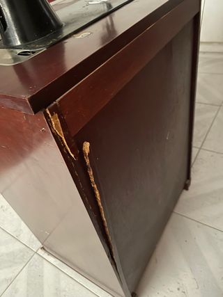 Máquina de Coser Alfa Antigua