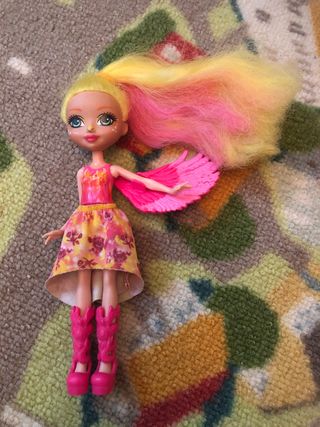 Muñeca Enchantimals Pájaro